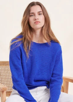 Pull Bleu Avec Nœud