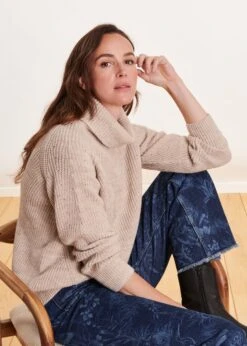 Pull Beige Col Boule En Maille Côtes Perlées