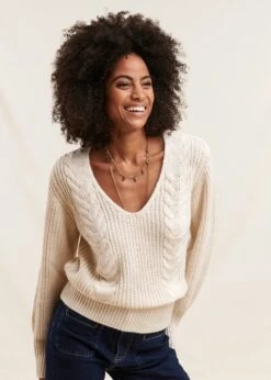 Pull écru En Maille Encolure V