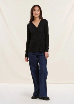 T-shirt Noir Ample Encolure V