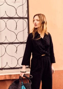 Chemise Noire En Broderie Anglaise Manches 3/4