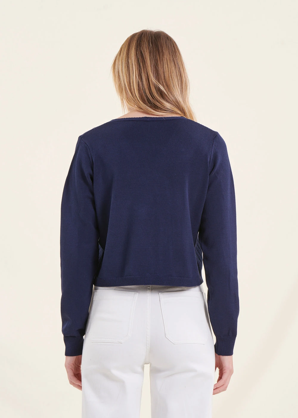 Gilet Court Bleu Marine Col V 5 Gilet Court Bleu Marine Col V – Image 3