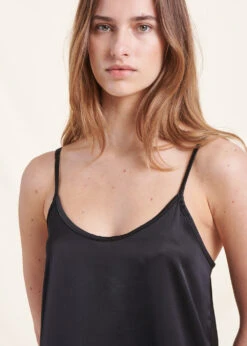 Robe Longue Fluide Noire En Satin à Bretelles -Mode Soldes Boutique FH RO VIROMA R 700 6