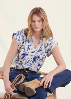 Top Blanc Et Bleu Ample à Encolure Tunisienne Imprimé