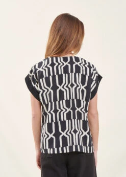 Top Manches Courtes à Imprimé Graphique Noir Et Blanc 10 Top Manches Courtes à Imprimé Graphique Noir Et Blanc -Mode Soldes Boutique FH TO VIGOA G 120 b